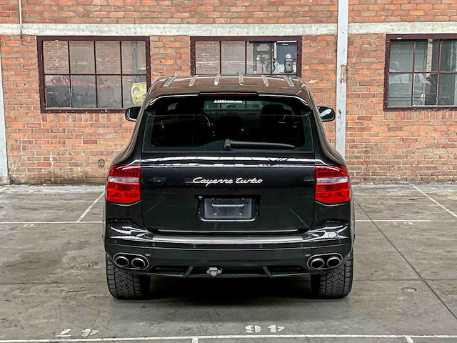 Porsche cayenne turbo 4.8 v8 500pk 2009 youngtimer - afbeelding 6 van  43
