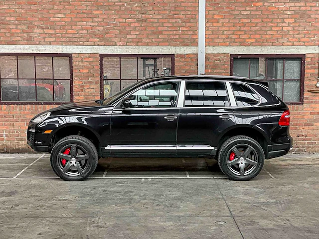 Porsche cayenne turbo 4.8 v8 500pk 2009 youngtimer - afbeelding 10 van  43