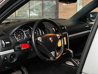 Porsche cayenne turbo 4.8 v8 500pk 2009 youngtimer - afbeelding 11 van  43