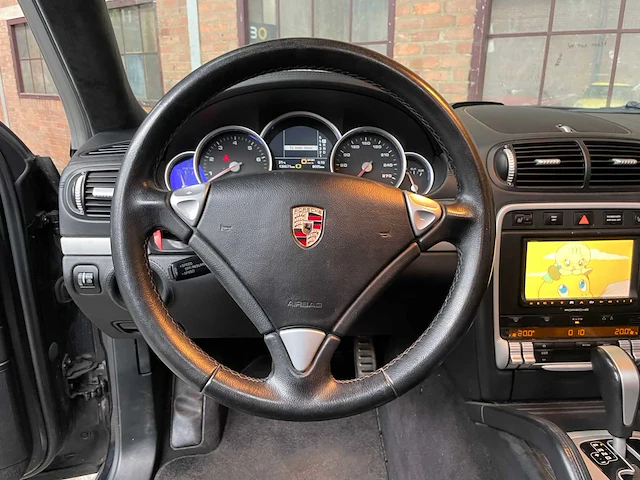 Porsche cayenne turbo 4.8 v8 500pk 2009 youngtimer - afbeelding 13 van  43