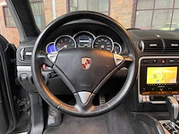 Porsche cayenne turbo 4.8 v8 500pk 2009 youngtimer - afbeelding 13 van  43
