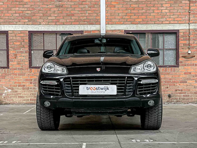 Porsche cayenne turbo 4.8 v8 500pk 2009 youngtimer - afbeelding 39 van  43