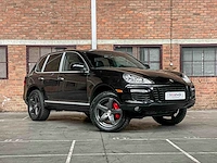 Porsche cayenne turbo 4.8 v8 500pk 2009 youngtimer - afbeelding 41 van  43
