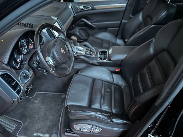 Porsche cayenne turbo 4.8 v8 500pk 2011, tb-959-g - afbeelding 41 van  63