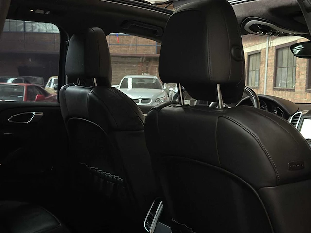 Porsche cayenne turbo 4.8 v8 500pk 2011, tb-959-g - afbeelding 51 van  63