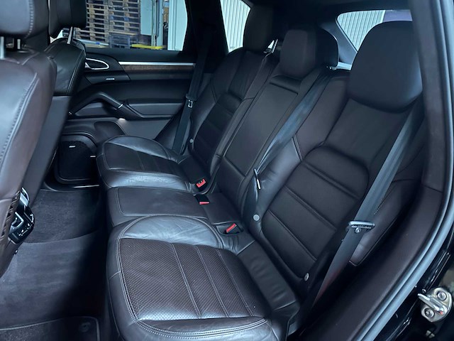 Porsche cayenne turbo 4.8 v8 500pk 2011, tb-959-g - afbeelding 40 van  63