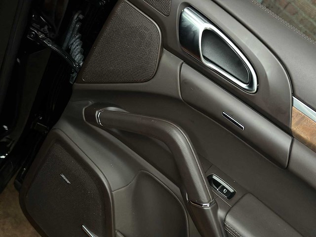 Porsche cayenne turbo 4.8 v8 500pk 2011, tb-959-g - afbeelding 46 van  63