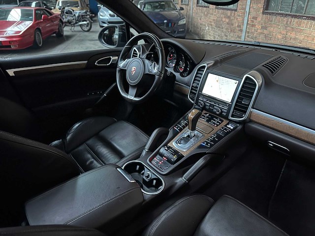 Porsche cayenne turbo 4.8 v8 500pk 2011, tb-959-g - afbeelding 55 van  63