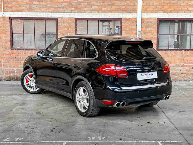 Porsche cayenne turbo 4.8 v8 500pk 2011 - afbeelding 7 van  45