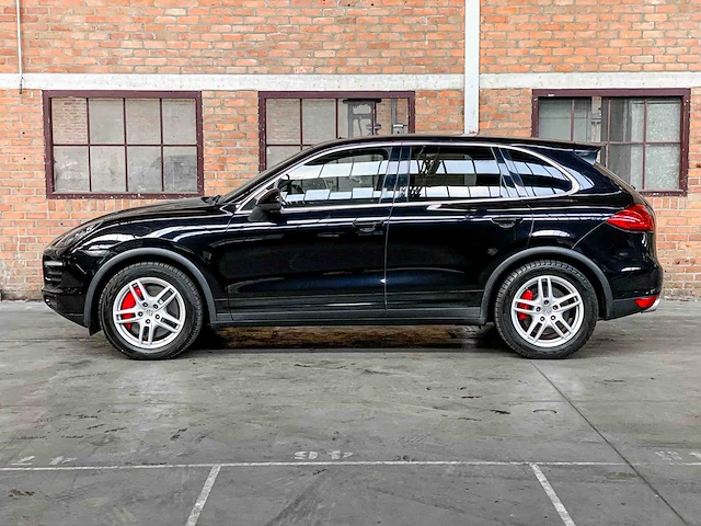 Porsche cayenne turbo 4.8 v8 500pk 2011 - afbeelding 8 van  45