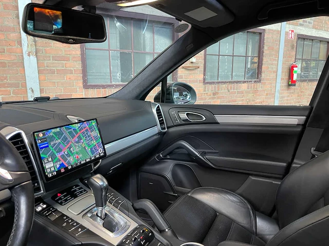 Porsche cayenne turbo 4.8 v8 500pk 2011 - afbeelding 11 van  45