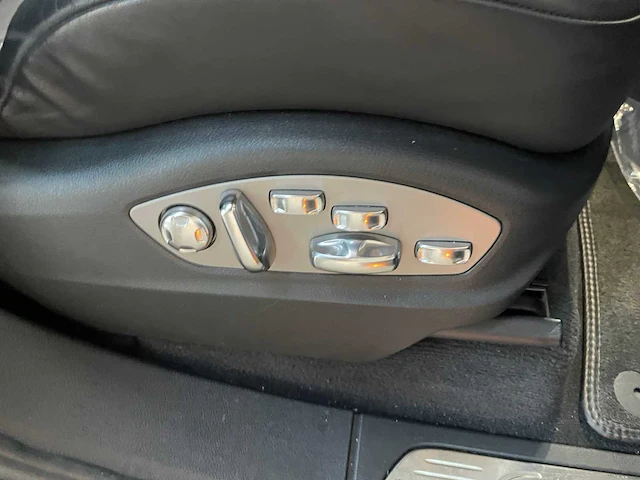Porsche cayenne turbo 4.8 v8 500pk 2011 - afbeelding 31 van  45