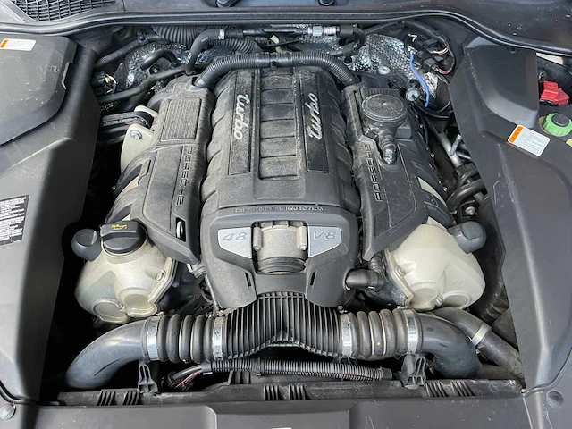 Porsche cayenne turbo 4.8 v8 500pk 2011 - afbeelding 38 van  45