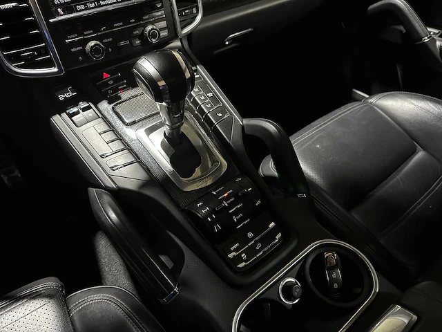 Porsche cayenne turbo 4.8 v8 500pk 2012, 8-sgb-44 - afbeelding 21 van  53