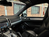 Porsche cayenne turbo 4.8 v8 500pk 2012 - afbeelding 9 van  46