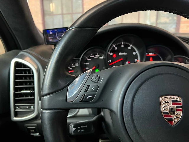 Porsche cayenne turbo 4.8 v8 500pk 2012 - afbeelding 13 van  46