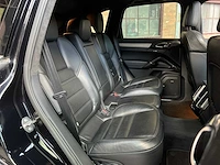 Porsche cayenne turbo 4.8 v8 500pk 2012 - afbeelding 36 van  46