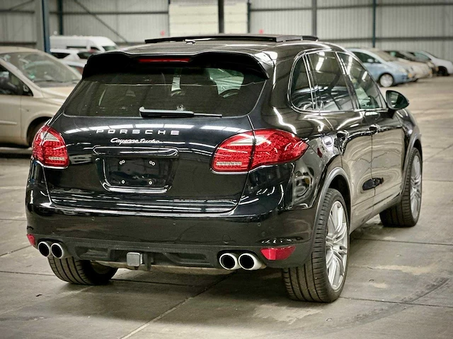 Porsche cayenne turbo automaat - afbeelding 10 van  17