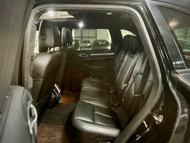 Porsche cayenne turbo automaat - afbeelding 17 van  17