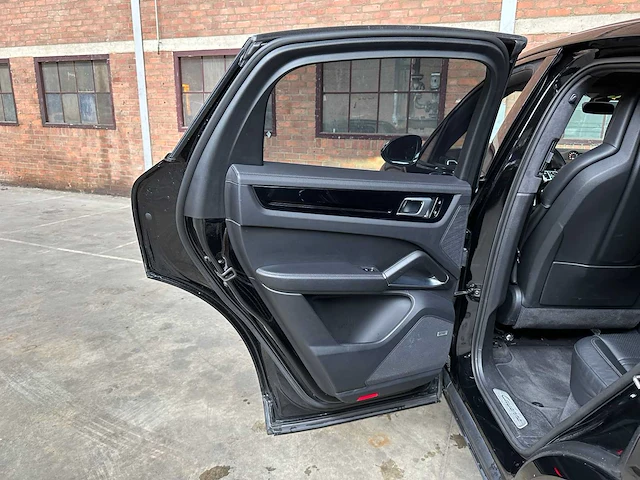 Porsche cayenne turbo coupe 4.0 v8 (techart) 549pk 2019 (sport-chrono & sport-design), g-333-gk - afbeelding 62 van  87