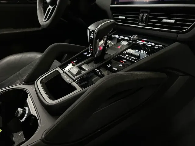 Porsche cayenne turbo gt coupé 4.0 v8 640pk carbon 2022 sport-chrono -orig. nl-, r-377-fs - afbeelding 50 van  100