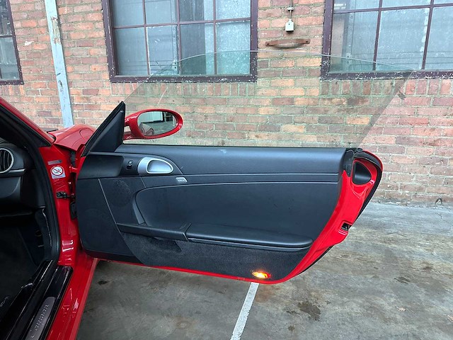 Porsche cayman 2.7 245pk 2007 youngtmer -handgeschakeld- - afbeelding 19 van  29