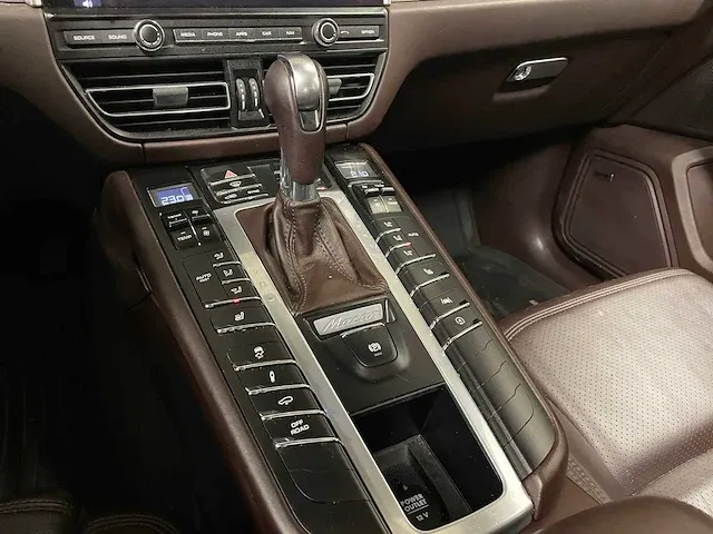 Porsche macan 2.0 245pk facelift 2019 sport-chrono - afbeelding 24 van  63