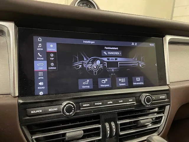 Porsche macan 2.0 245pk facelift 2019 sport-chrono - afbeelding 43 van  63