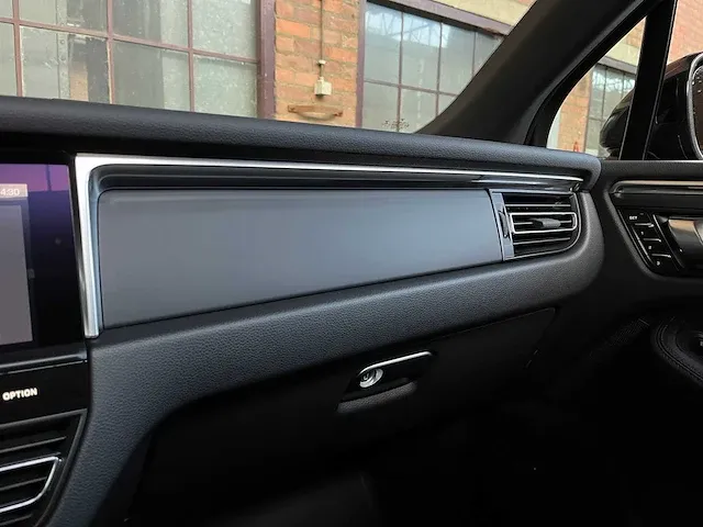 Porsche macan 2.0 facelift 265pk 2022 orig-nl, p-995-bb - afbeelding 47 van  60