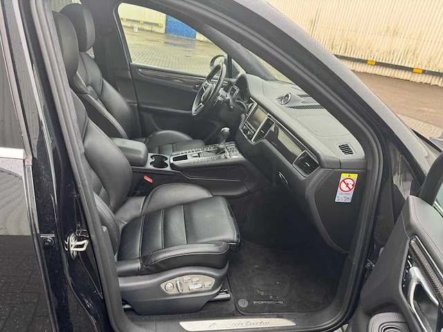 Porsche macan 3.6 turbo 400pk 4wd 1605 - afbeelding 3 van  33