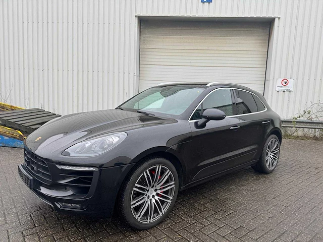 Porsche macan 3.6 turbo 400pk 4wd 1605 - afbeelding 1 van  33