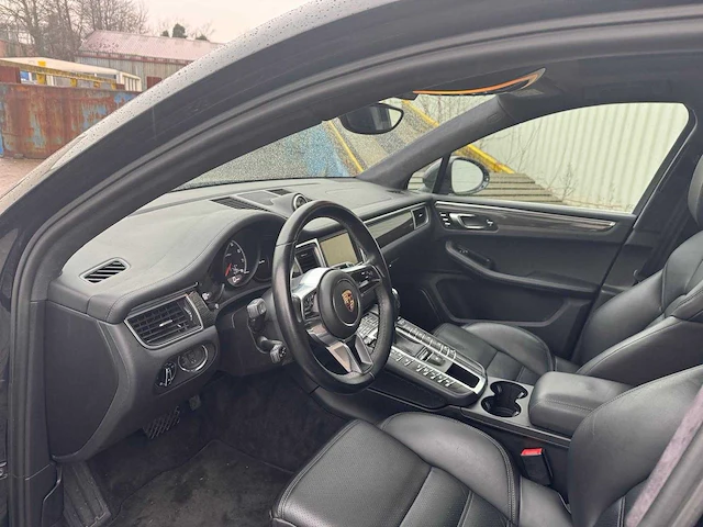Porsche macan 3.6 turbo 400pk 4wd 1605 - afbeelding 16 van  33