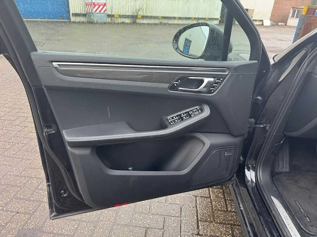 Porsche macan 3.6 turbo 400pk 4wd 1605 - afbeelding 19 van  33