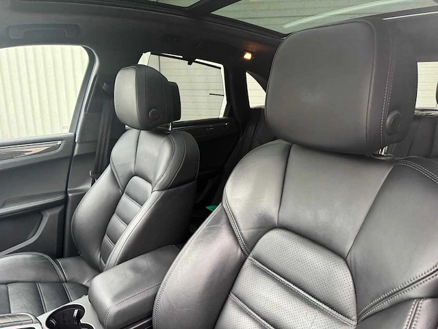 Porsche macan 3.6 turbo 400pk 4wd 1605 - afbeelding 25 van  33