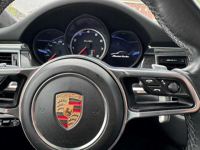 Porsche macan 3.6 turbo carbon sport+ 400pk 21inch,pano,luchtvering..full options 7230 - afbeelding 16 van  85