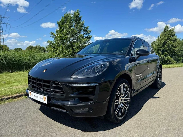 Porsche macan 3.6 turbo carbon sport+ 400pk 21inch,pano,luchtvering..full options 7230 - afbeelding 34 van  85
