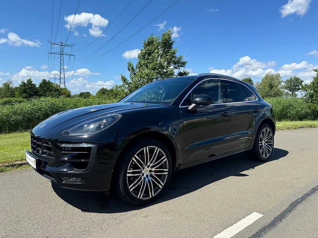 Porsche macan 3.6 turbo carbon sport+ 400pk 21inch,pano,luchtvering..full options 7230 - afbeelding 45 van  85