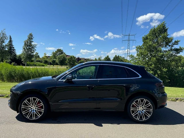 Porsche macan 3.6 turbo carbon sport+ 400pk 21inch,pano,luchtvering..full options 7230 - afbeelding 56 van  85