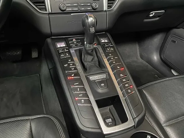 Porsche macan gts 3.0 v6 pdk 265pk 2016 - afbeelding 32 van  60