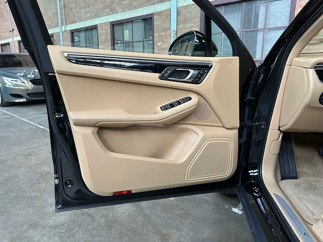 Porsche macan s 3.0 v6 350pk 2015 - afbeelding 33 van  49