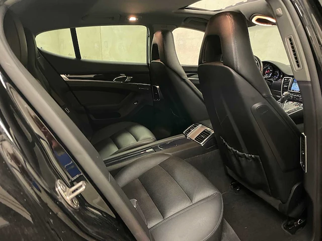 Porsche panamera 3.0 d 250pk 2012, 44-xzg-6 - afbeelding 27 van  74