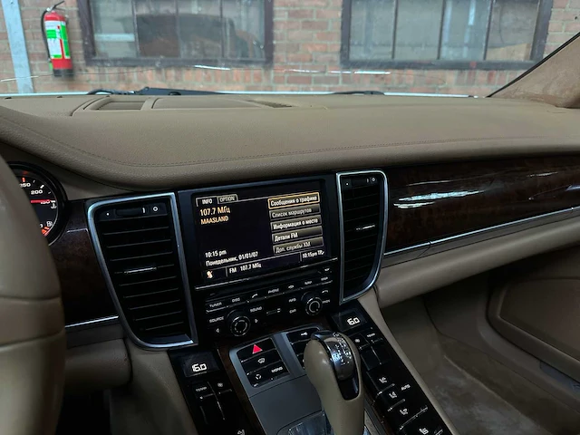 Porsche panamera 3.6 v6 304pk 2011 - afbeelding 20 van  45