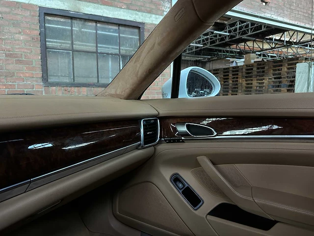 Porsche panamera 3.6 v6 304pk 2011 - afbeelding 22 van  45