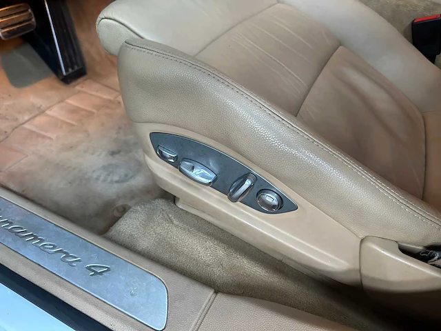 Porsche panamera 3.6 v6 304pk 2011 - afbeelding 26 van  45