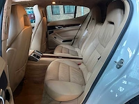 Porsche panamera 3.6 v6 304pk 2011 - afbeelding 35 van  45