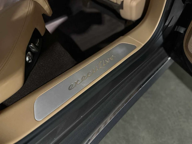 Porsche panamera 4 s e-hybrid 3.0 v6 executive -new model- 416pk 2017 - afbeelding 50 van  65