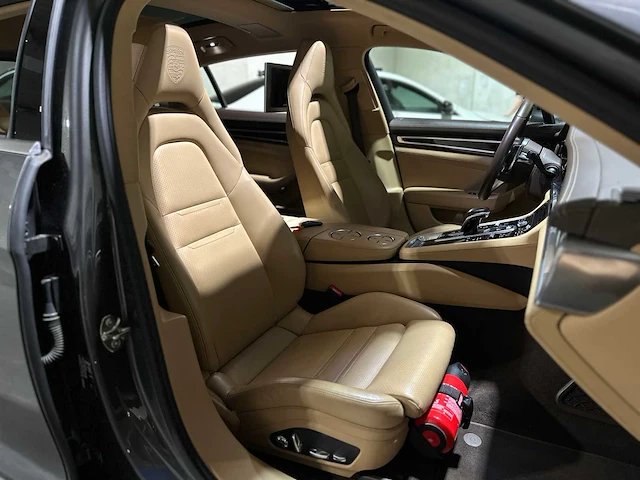 Porsche panamera 4 s e-hybrid 3.0 v6 executive -new model- 416pk 2017 - afbeelding 52 van  65