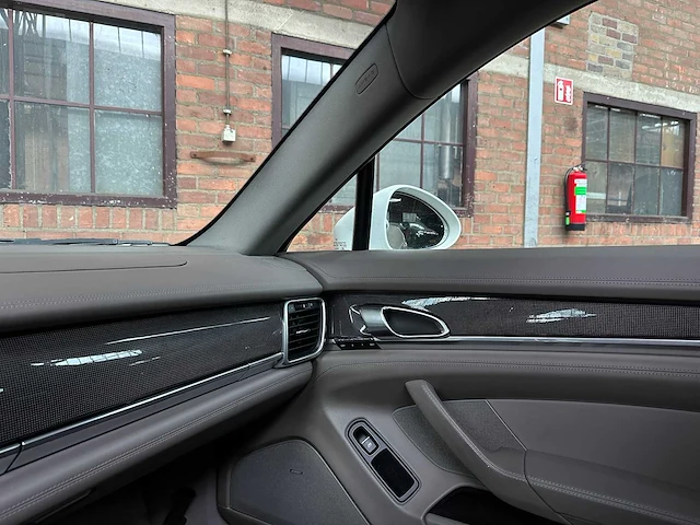 Porsche panamera 4s 4.8 v8 400pk 2009 youngtimer - afbeelding 34 van  49