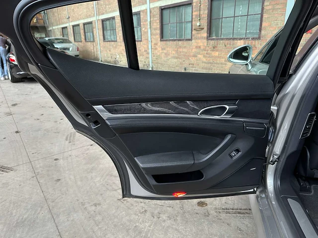 Porsche panamera 4s 4.8 v8 400pk 2012 - afbeelding 28 van  48