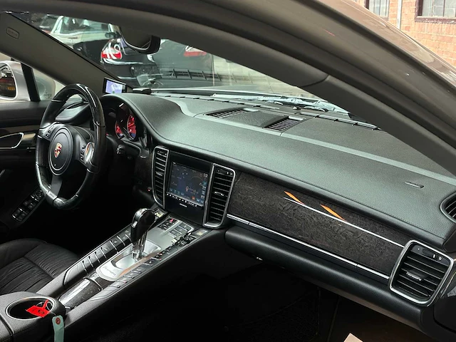 Porsche panamera 4s 4.8 v8 400pk 2012 - afbeelding 35 van  48